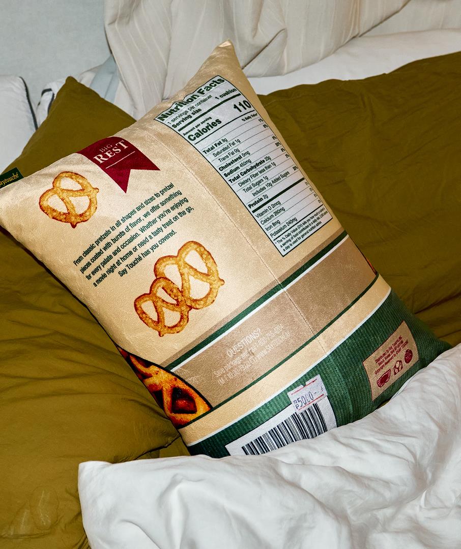 Pretzel Cushion