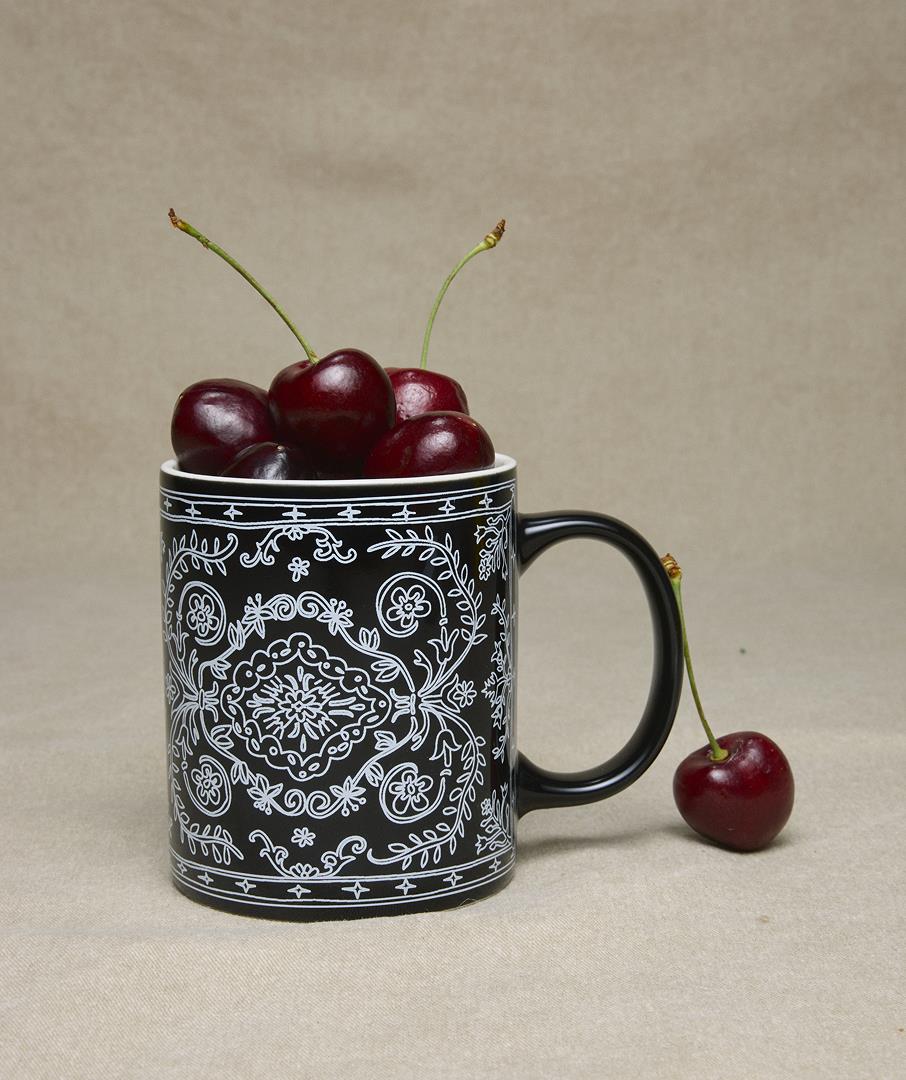 Doodle Persian Mug Black