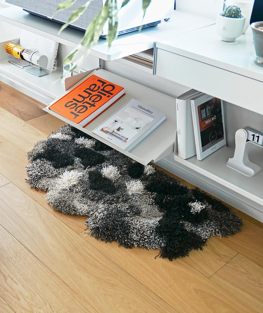 Moss Rug Black